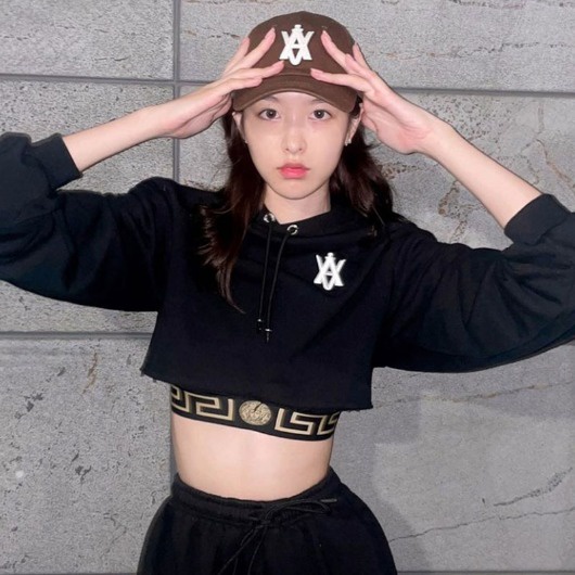 MŨ LISA x ADLV A LOGO EMBLEM CHAIN EMBOSSING PATCH🔥CHÍNH HÃNG🔥Ball Cap   - SIMPLE SNEAKER