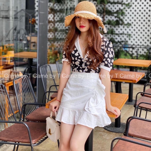 SET ÁO ĐEN VIỀN TRẮNG CHÂN VÁY