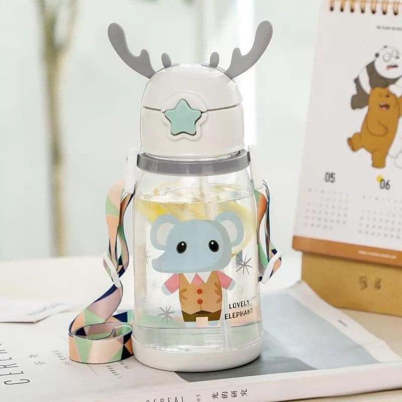 Bình đựng nước hình hươu dung tích 500ml, có dây đeo cho bé