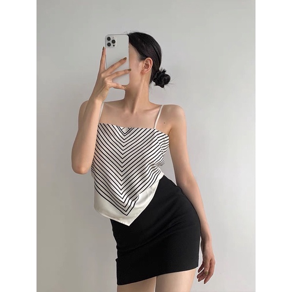 Áo lụa croptop cột nơ sau lưng hai dây sẵn mút