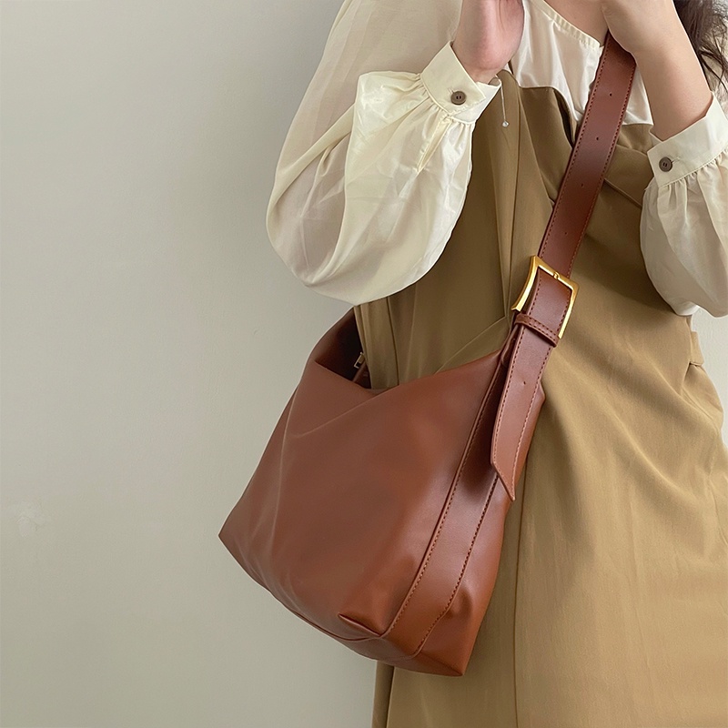 Túi đeo vai cỡ lớn mềm mại phong cách Nhật Hàn đơn giản dễ phối đồ cho nữ