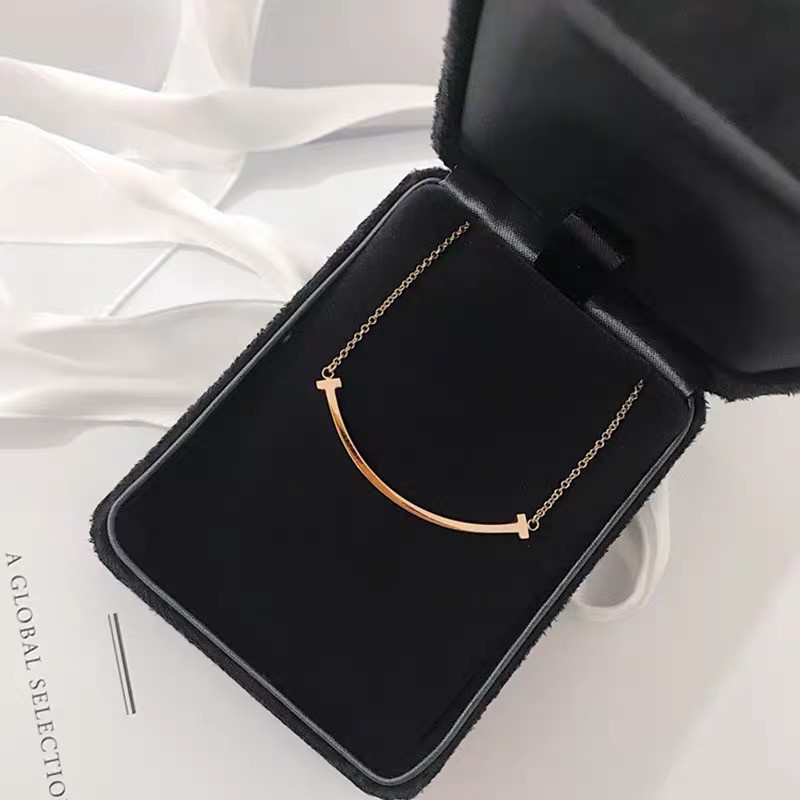 Exquisite Korean Style Gold Tone Design Line for Women