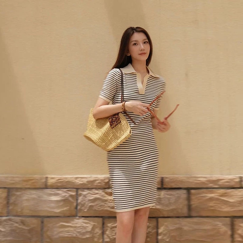 Đầm Cổ Chữ V Dáng Ôm Họa Tiết Kẻ Sọc Thời Trang Mùa Hè Hàn Quốc Mới váy