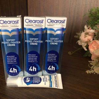 Hàng Đức Kem chống mụn khẩn cấp Clearasil chỉ trong 4h