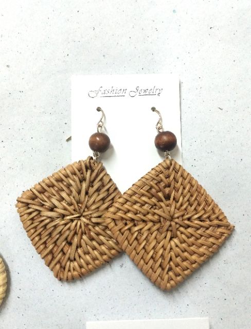 Khuyên tai mây tre đan  khuyên tai cói đi biển khuyên tai Hàn Quốc, phụ kiện đi biển