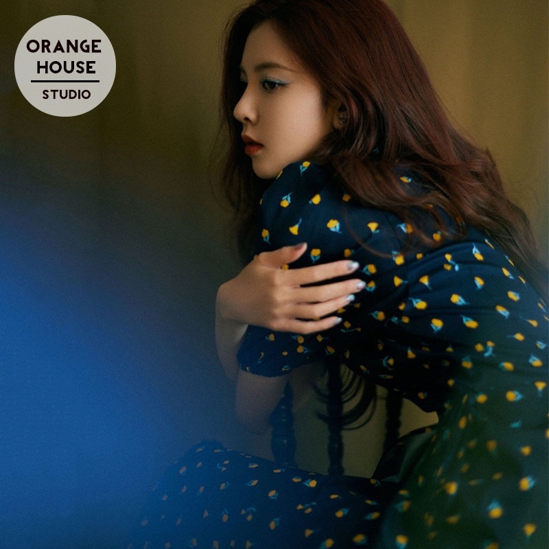 Váy hoa nhí, vintage nền xanh đen hoa vàng