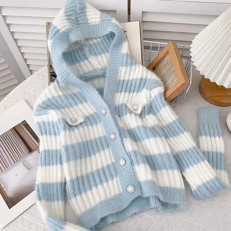 Áo Khoác Len cardigan Mềm Mại Họa Tiết Kẻ Sọc Ngọt Ngào Thời Trang Mùa Đông Cho Nữ