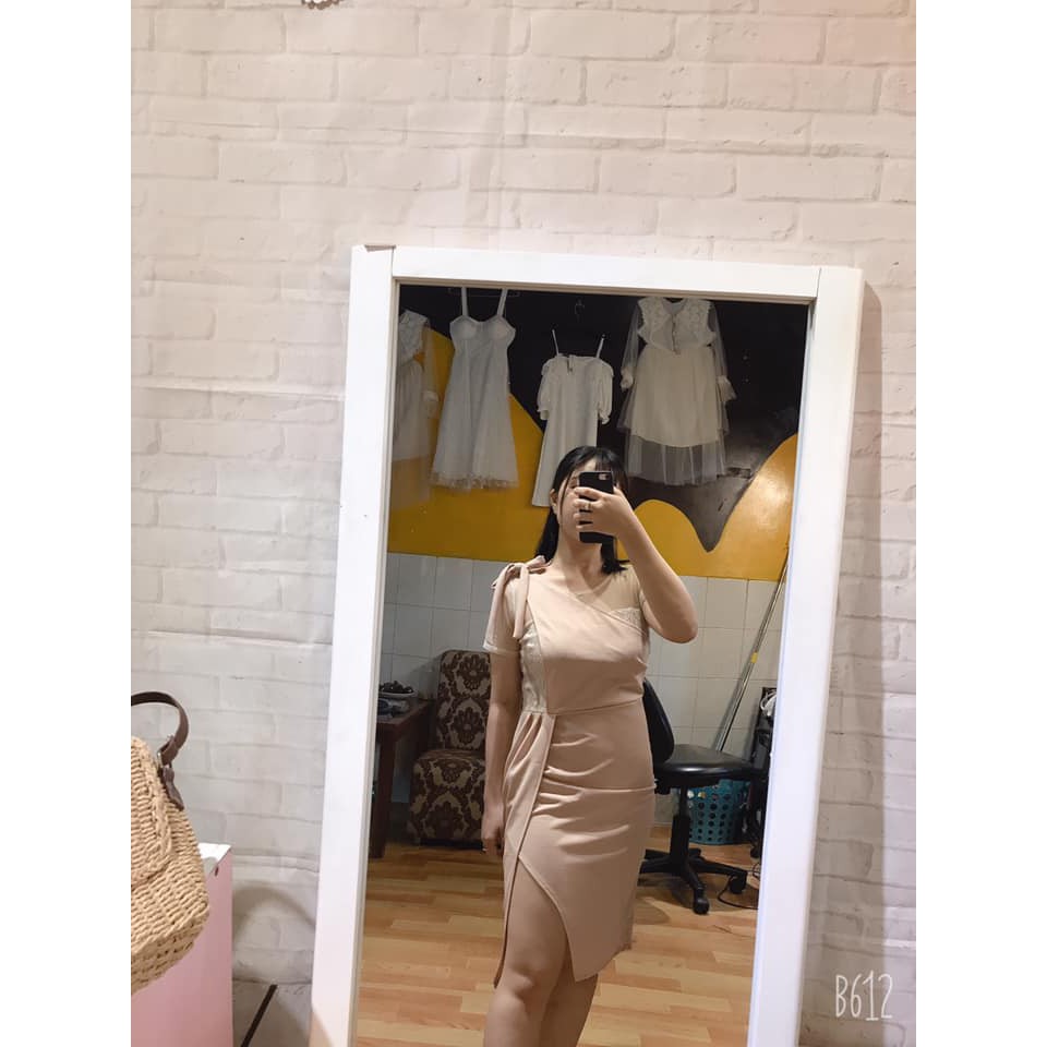 Đầm nude body xẻ đùi