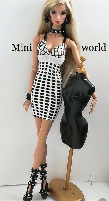 Manocanh trang trí nhà búp bê, size búp bê barbie.