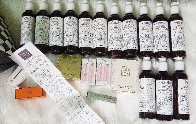 Sữa rửa mặt Kiehls hoa cúc