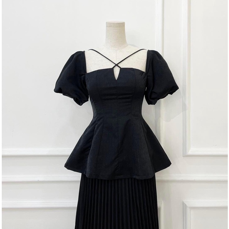 Áo peplum cổ vuông tay phồng chéo dây