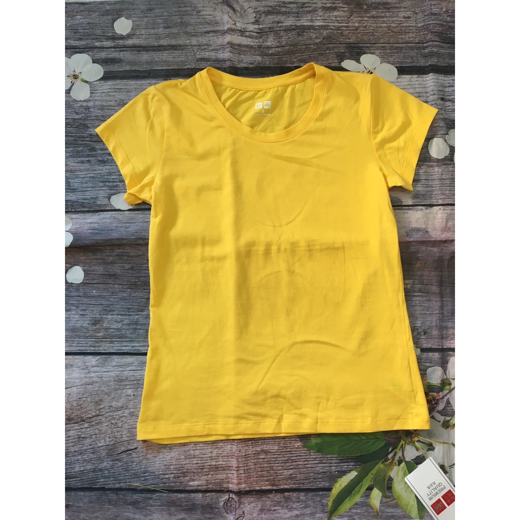 Áo cộc tay cổ tròn Size S M L XL, ảnh do shop tự chụp.