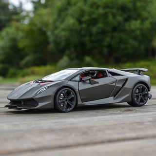 Mô Hình Xe Hơi Thể Thao Lamborghini Sesto Elemento Tỉ Lệ 1: 24