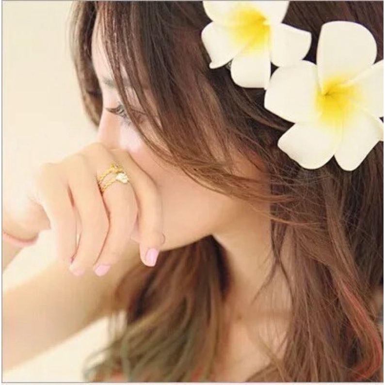 cài hoa sứ đi biển siêu dễ thương