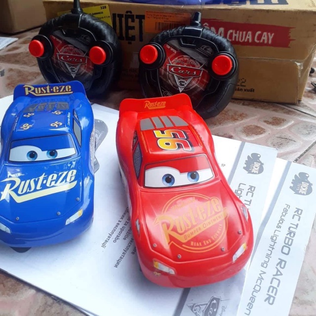 Combo 2 xe điều khiển từ xa