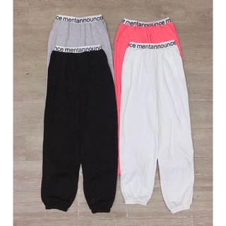 Quần jogger lưng thun in chữ