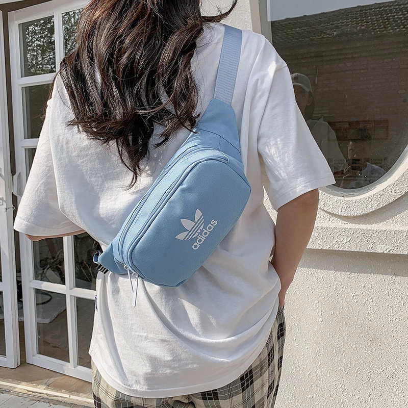 Túi đeo chéo thể thao Adidas loại nhỏ thời trang năng động cho nữ | BigBuy360 - bigbuy360.vn