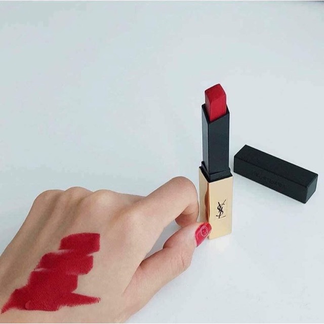 Son YSL ROUGE PUR COUTURE THE SLIM