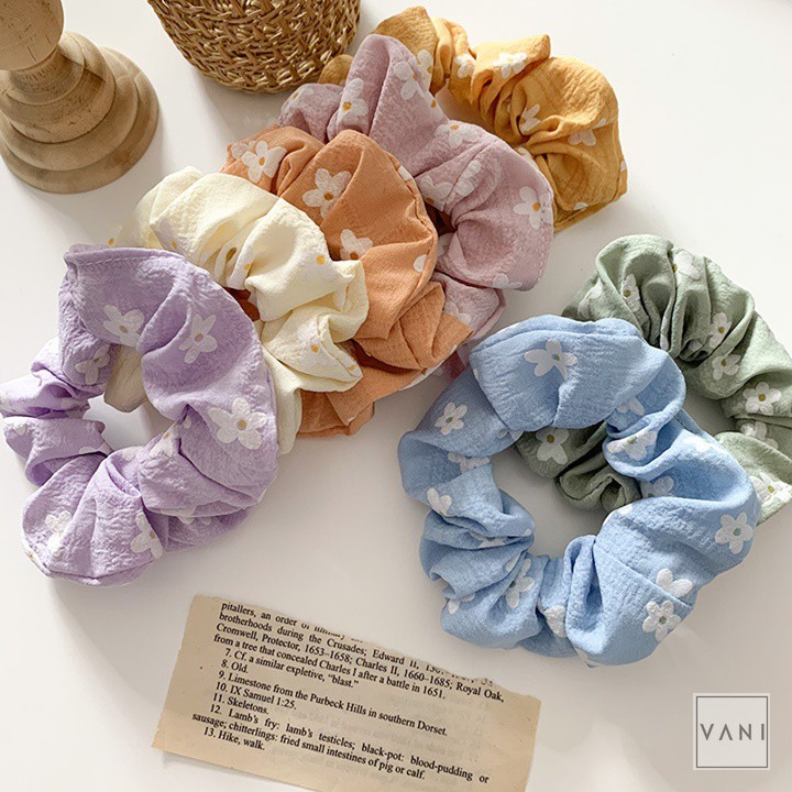 [Mã FAXANH245 giảm 10K đơn 50K] Cột Tóc Scrunchies Vải Linen Họa Tiết Hoa 5 Cánh Thời Trang - Vani Store