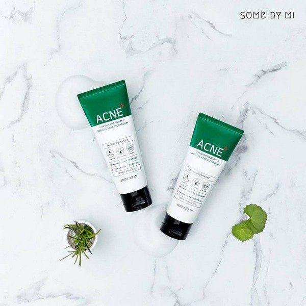 Sữa Rửa Mặt Làm Sạch Và Giảm Mụn Hiệu Quả Some By Mi AHA-BHA-PHA 30 Days Miracle Acne Clear Foam 100ml