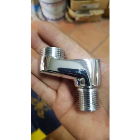 Chân sen tắm, chân vòi sen đồng cao cấp mạ crom và niken.
