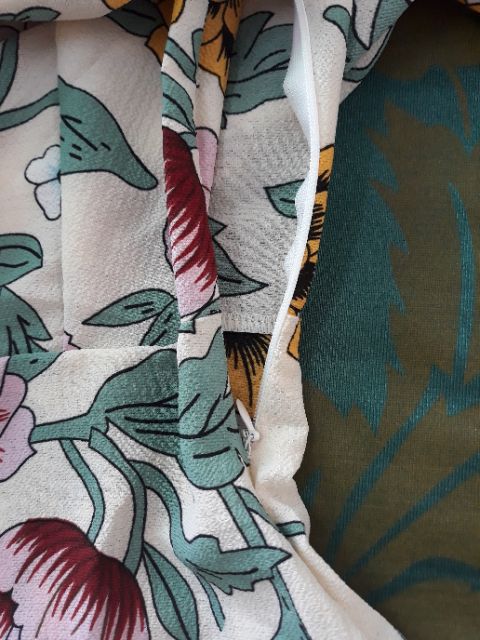 Jumpsuit bẹt vai hoa