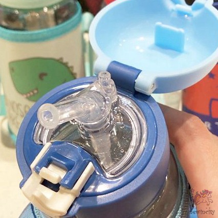 Bình Đựng Nước Chống Tràn Kèm Ống Hút 700Ml Họa Tiết Hoạt Hình Dễ Thương Cho Bé