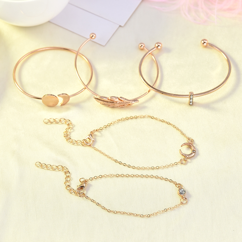 Bộ 5 vòng đeo tay phong cách boho đính đá