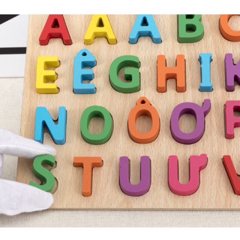 bảng gỗ chữ cái tiếng việt , chữ nổi , dùng cho bé vừa chơi vừa học