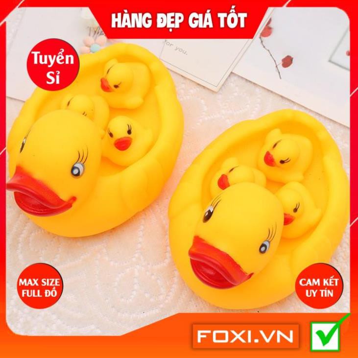 Đồ Chơi Vịt Cao Su Bơi Nước Foxi-Chú Vịt Màu Vàng Phát Ra Âm Thanh Vui Nhộn Trong Bồn Tắm Cho Bé