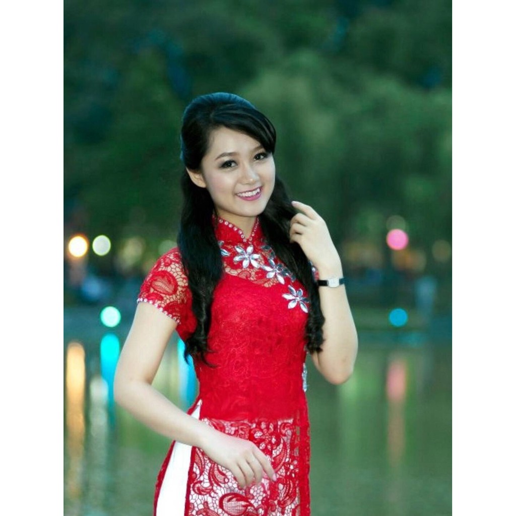 Áo dài ren chỉ nổi màu đỏ kết đá cỡ M, áo dài dự tiệc, cô dâu đám cưới lễ ăn hỏi