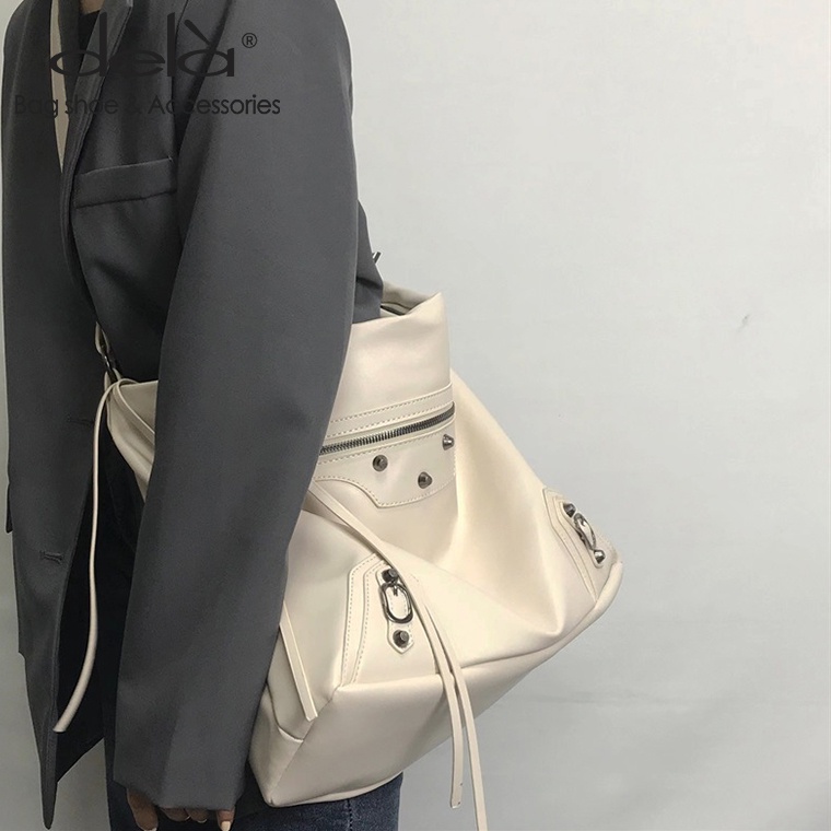 Dela Túi Đeo Chéo Đính Đinh Tán Cỡ Lớn Thời Trang Cho Nữ