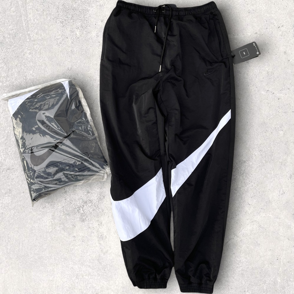 Áo khoác dù 2 lớp Nike Swoosh Woven - Vải âu dày nhăn - Form âu