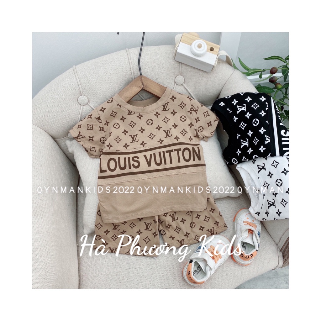Đồ bộ cotton bé trai LV tràn nền từ 8kg-16kg. Đồ bộ chất cotton 100% mềm mịn thoáng mát