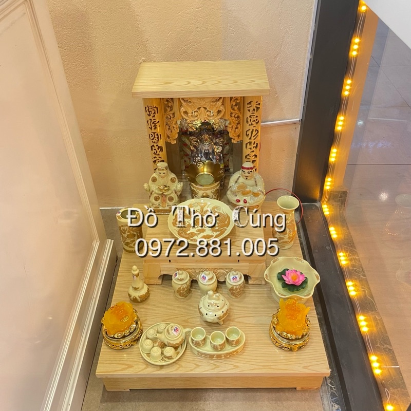 Bộ đồ thờ thần tài màu vàng ánh kim