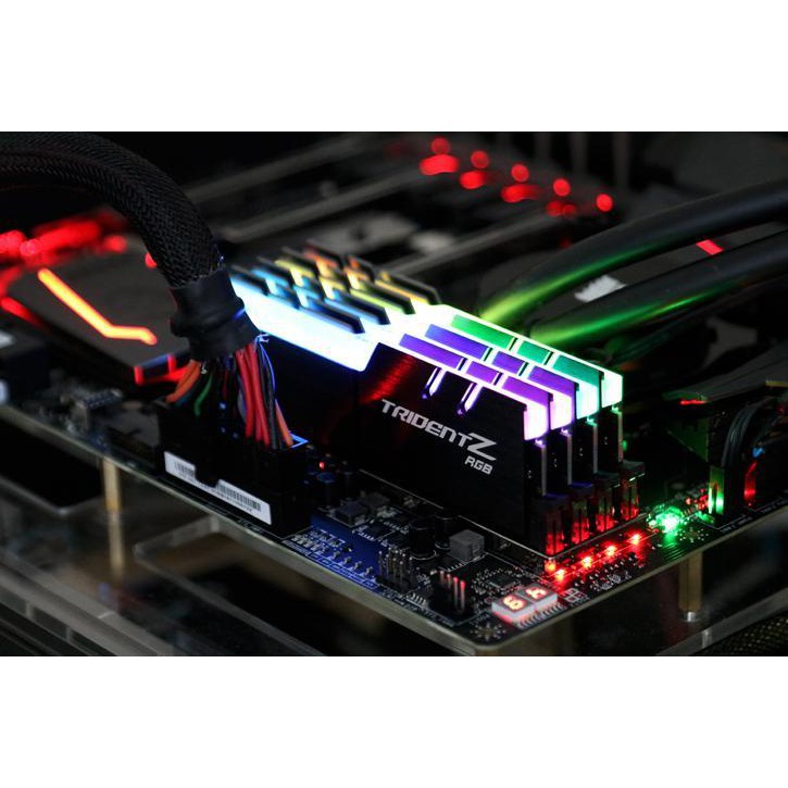 Ram G.Skill TRIDENT Z RGB - 8GB (8GBx1) DDR4 3000GHz-F4-3000C16S-8GTZR