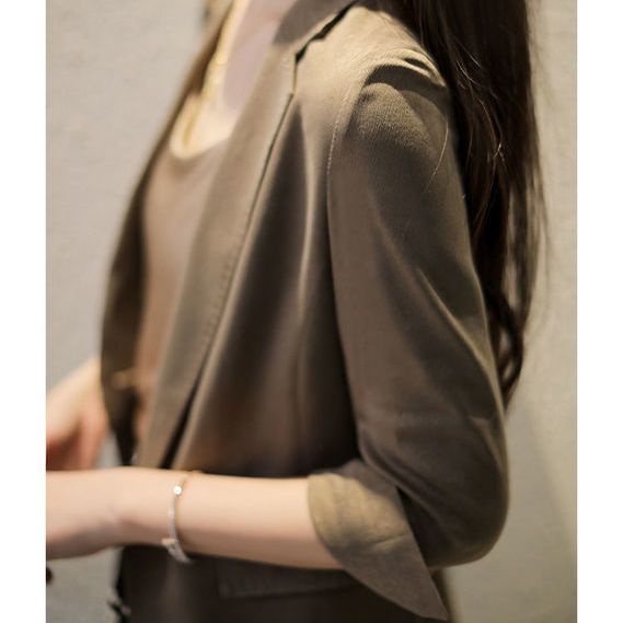 Áo Khoác Vest Tay Lửng Dáng Ôm Thời Trang Mùa Hè Sang Trọng Cho Nữ