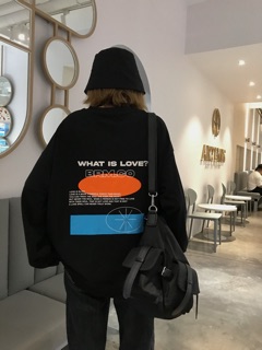 ÁO “ WHAT IS LOVE “ Sweater