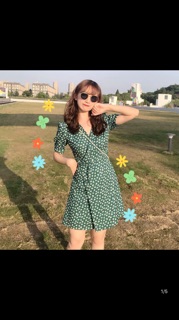 Váy hoa nhí thắt dây eo