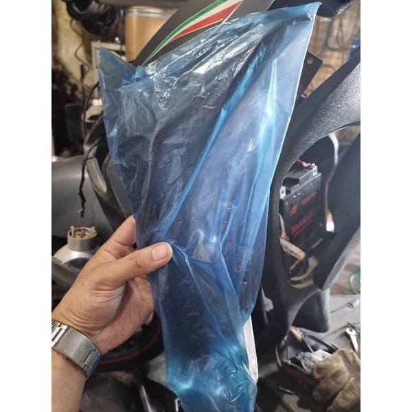 Nẹp yếm trước bên trái liberty 3Vie S chính hãng