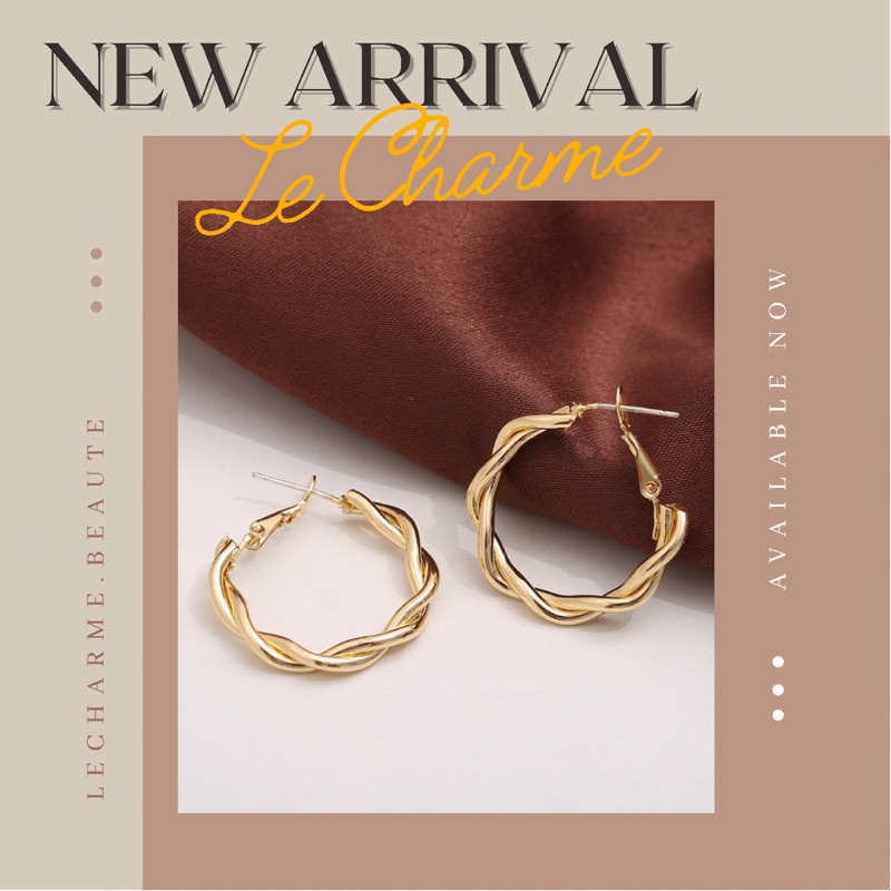 Khuyên tai bông tai xoắn vòng tròn màu vàng Gold Twist Hàn Quốc Le Charme KT014