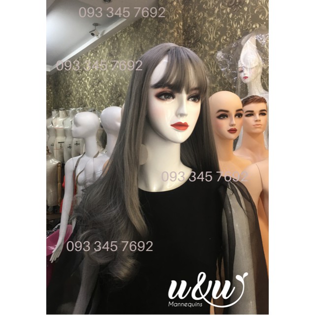 Manocanh tạo dáng mặc đầm (hình thật)