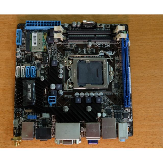 S P8H67-I DELUXE h67 1155 ITX