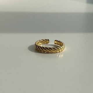 Nhẫn xoắn vintage