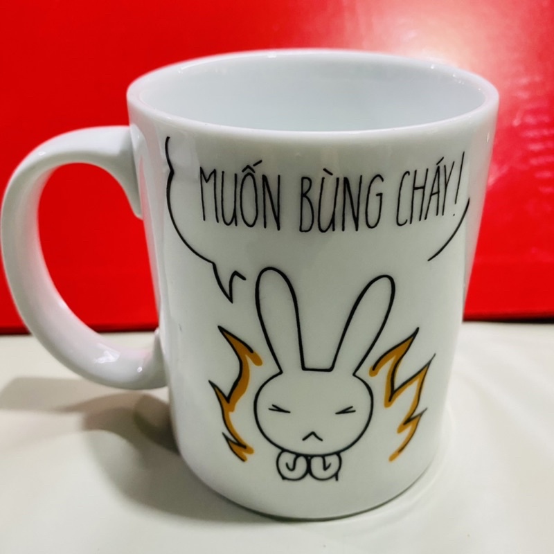 Sale 20% - LY SỨ CÓ QUAI CÓ HÌNH THÙ RẤT ĐẸP