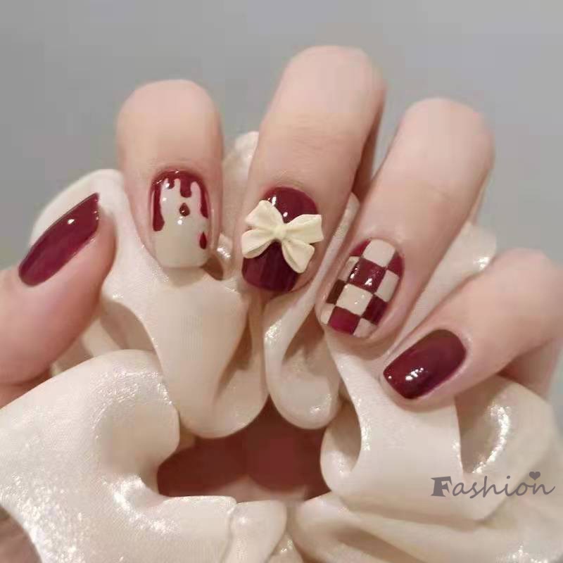 Bộ 24 Móng Tay Giả Dáng Ngắn Màu Đỏ Đính Nơ Dễ Thương Che Phủ Toàn Diện Cho Nữ