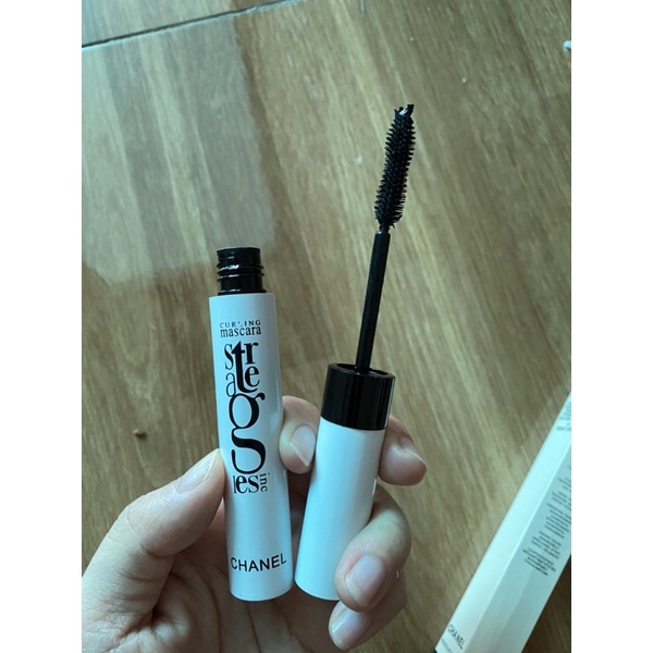 mascara chanel