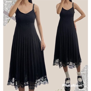  Váy 2 Dây Đen Phối Viền Ren Dập Ly  2hand  