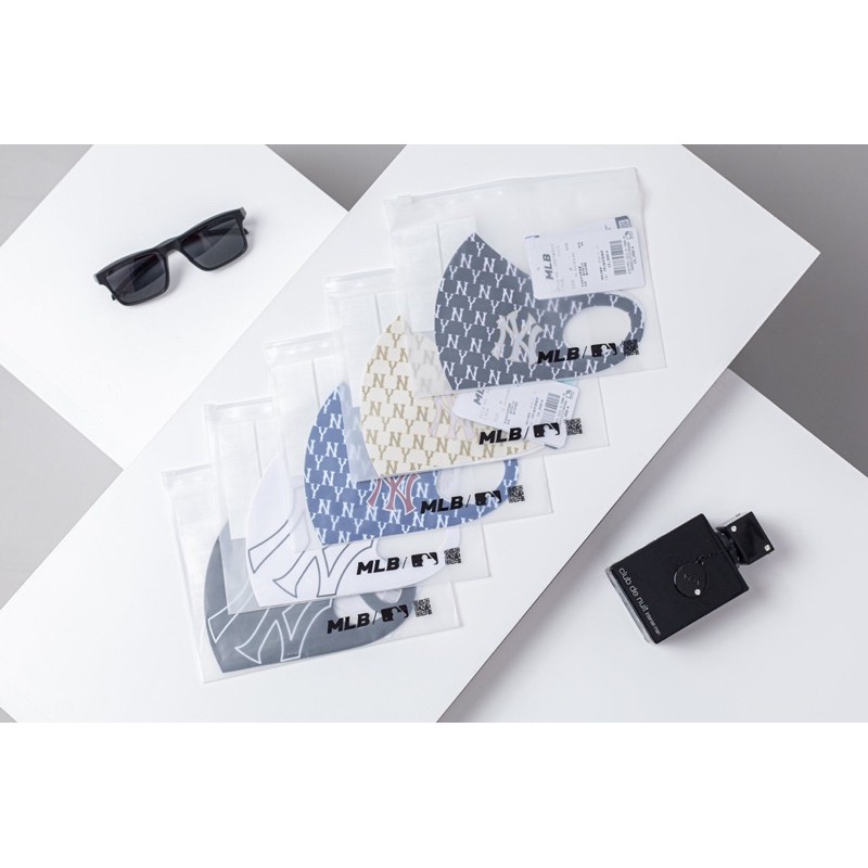 Khẩu Trang Vải Poly