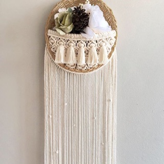 Giỏ hoa macrame treo tường